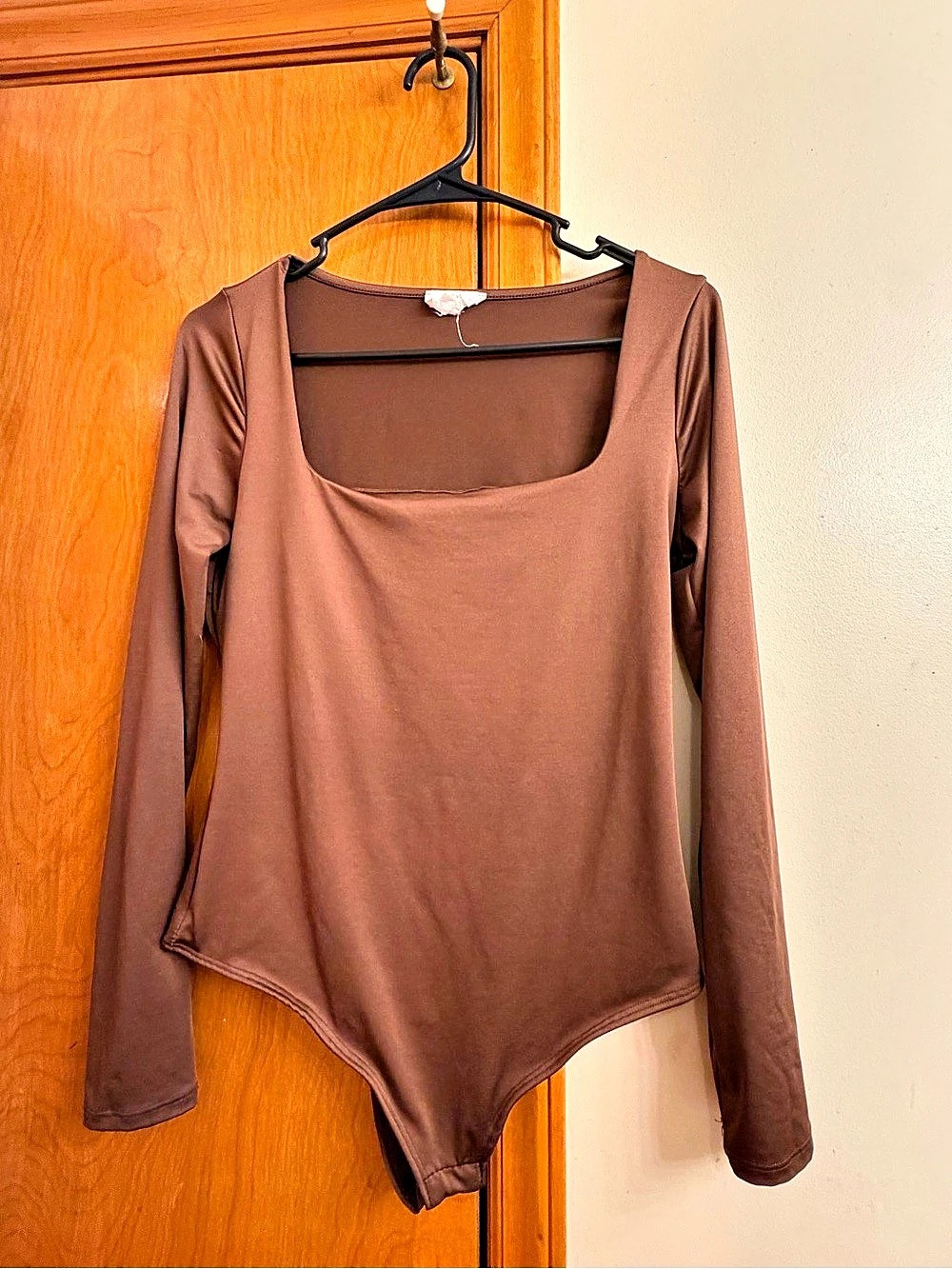 Live in the Moment Long Sleeve Bodysuit in Brown Size Large NWT